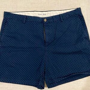 Old Navy Men's Navy Polka Dot Shorts